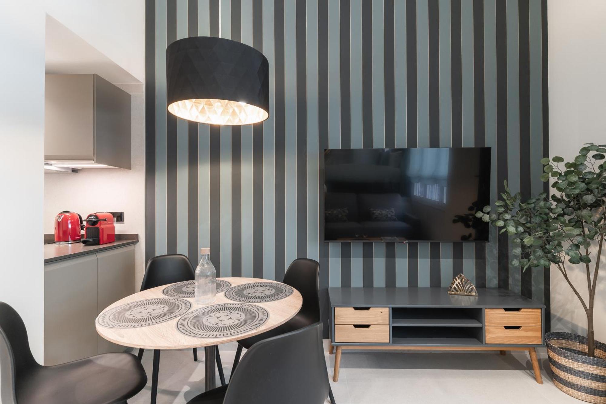 Laurel-Mintystay Apartments Madrid Luaran gambar