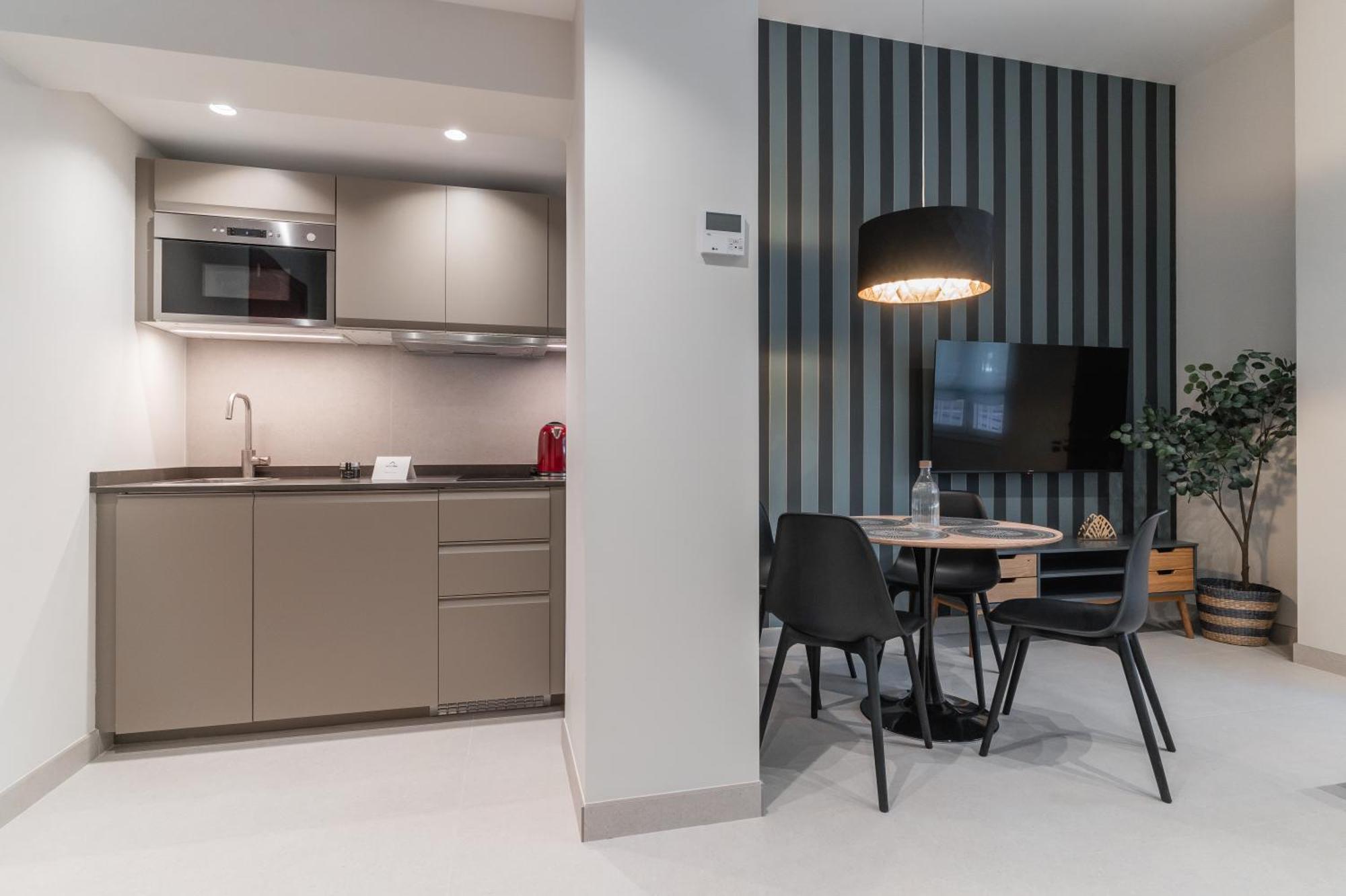 Laurel-Mintystay Apartments Madrid Luaran gambar