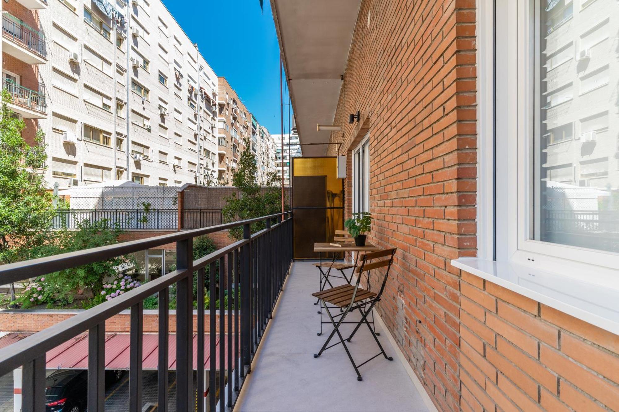 Laurel-Mintystay Apartments Madrid Luaran gambar