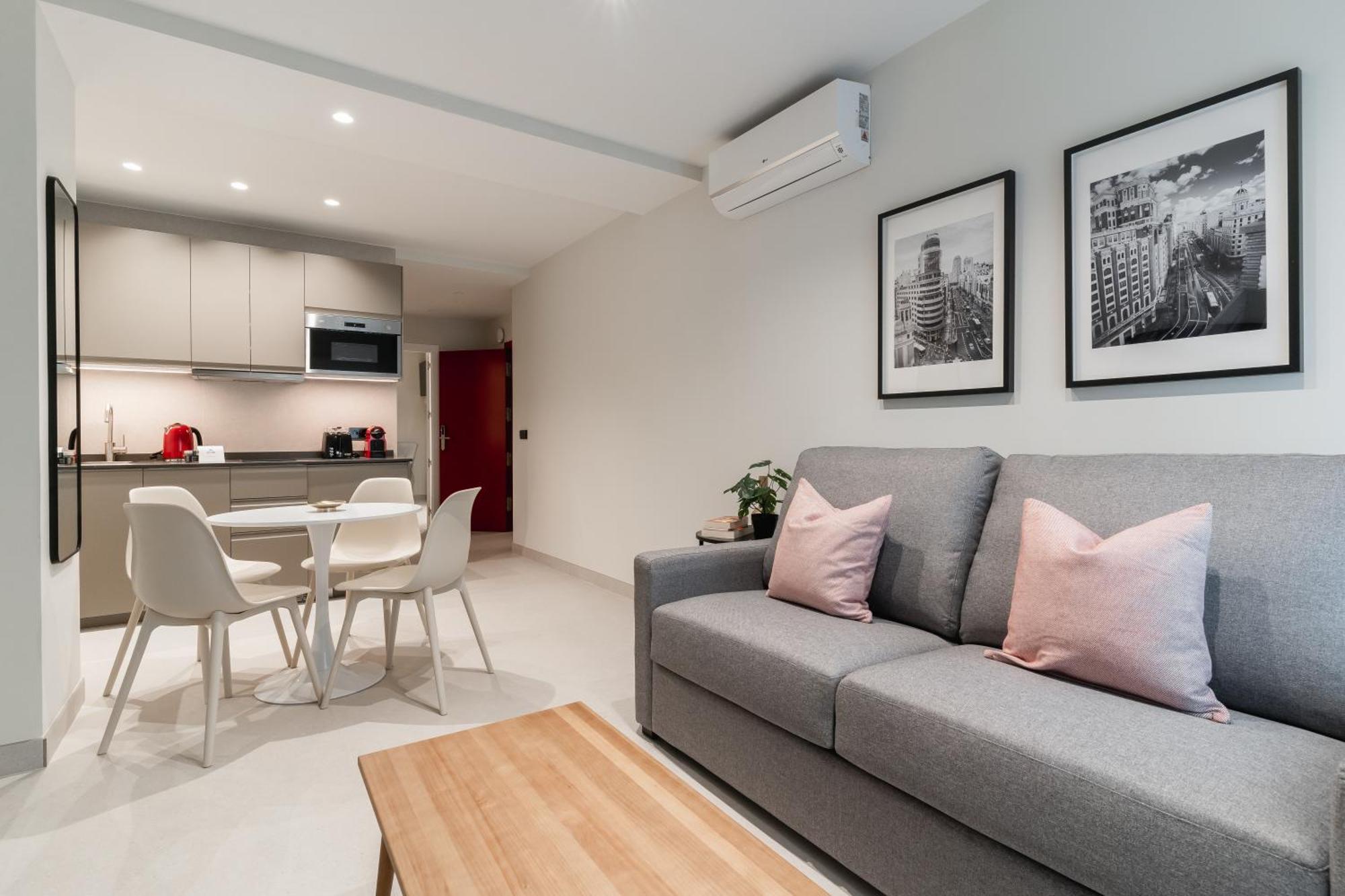 Laurel-Mintystay Apartments Madrid Luaran gambar