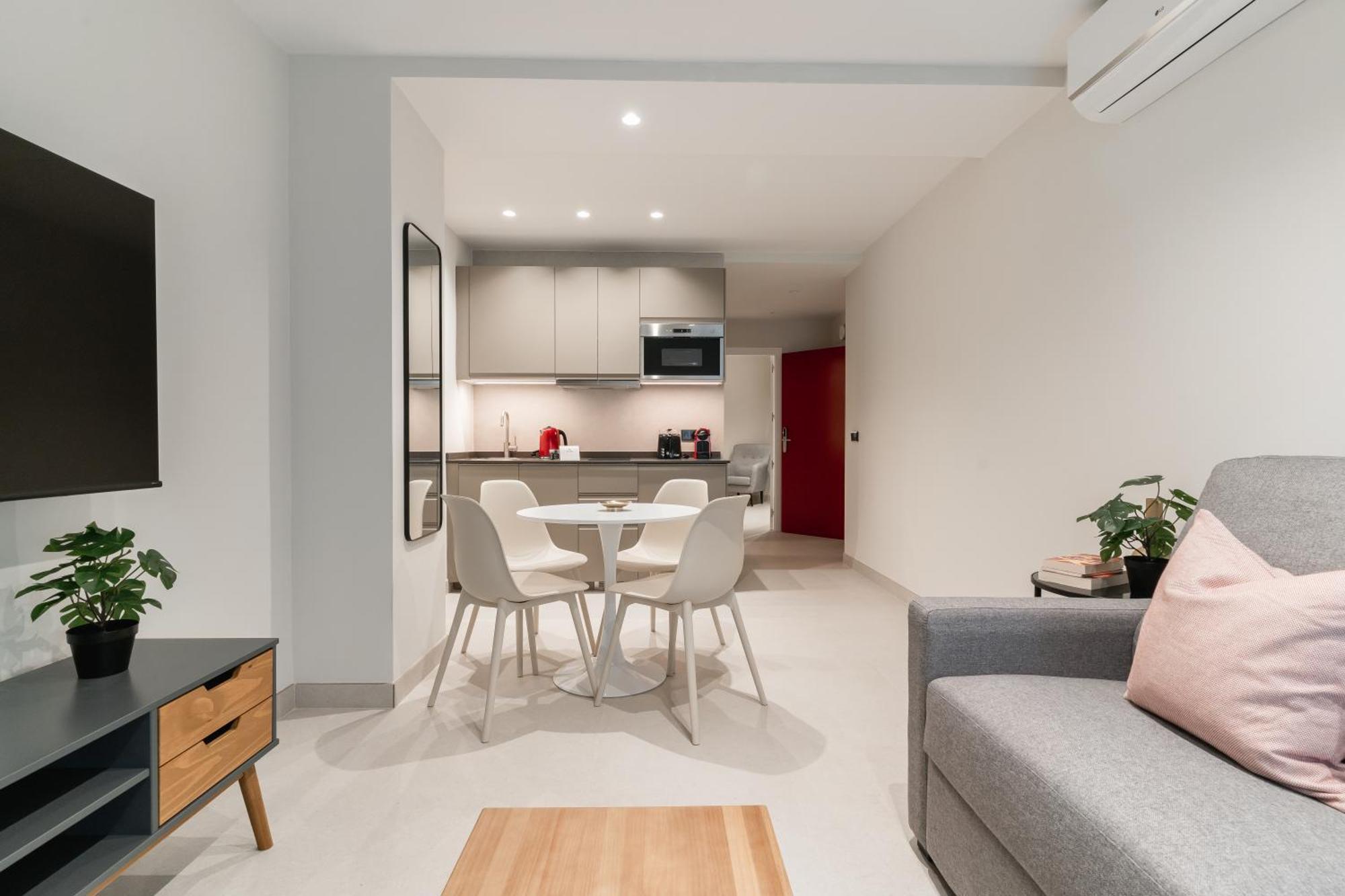 Laurel-Mintystay Apartments Madrid Luaran gambar